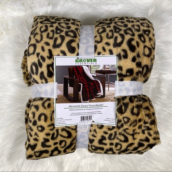 Kate & Co. Other - ✨SALE✨Cheetah Micromink Sherpa Throw